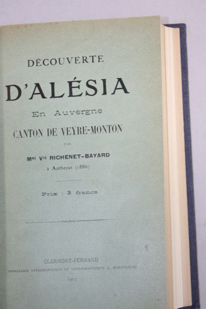 AUVERGNE. 3 in-8 volumes, full green, gray...