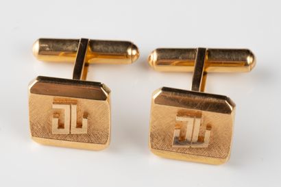 Pair of yellow gold (750 thousandths) cufflinks...
