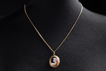 * Set with wear in yellow gold (750 thousandths):
-...