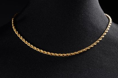Yellow gold (750 thousandths) cord link necklace....