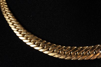 Drop necklace in yellow gold (750 thousandths)....