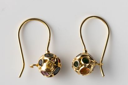 Pair of yellow gold (750 thousandths) earrings...