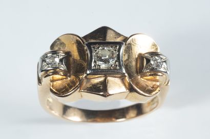 Yellow and white gold (750 thousandths) ring...