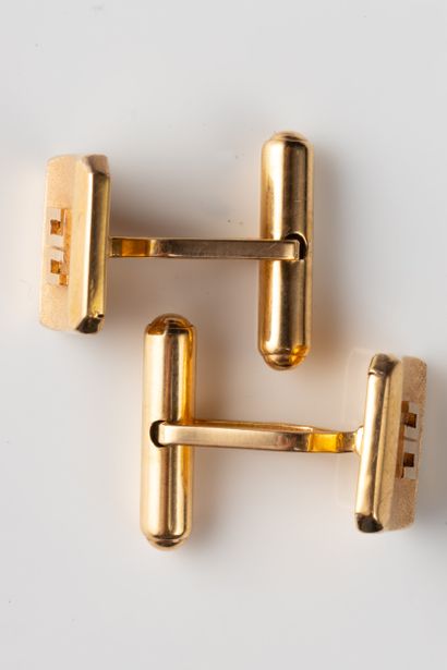 Pair of yellow gold (750 thousandths) cufflinks...