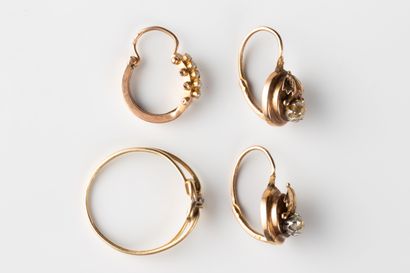 Lot of worn jewelry in yellow gold (750 thousandths)...