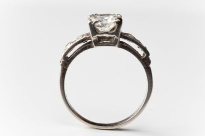 Twentieth-century solitaire debit ring in...