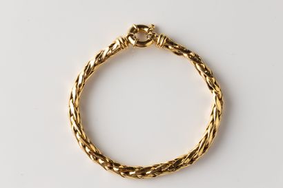 Bracelet accidenté maille palmier en or jaune...