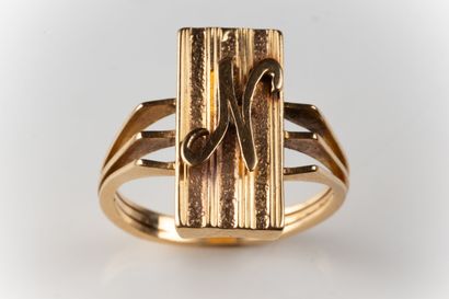 Bague rectangulaire vintage monogrammée en...