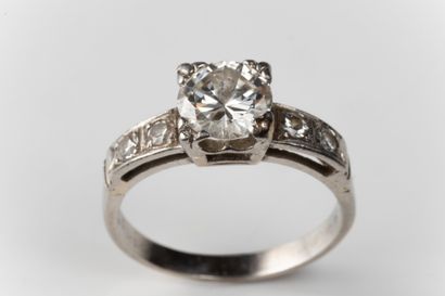 Twentieth-century solitaire debit ring in...