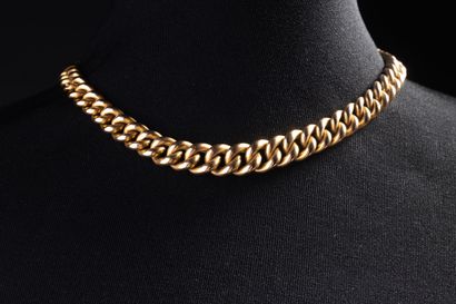 Drop necklace in yellow gold (750 thousandths)....