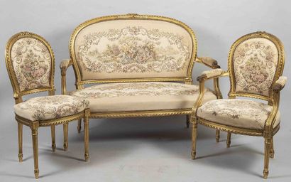 Partie de salon de style Louis XVI en bois...