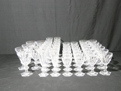 BACCARAT 
Partie de service de verre, modèle...
