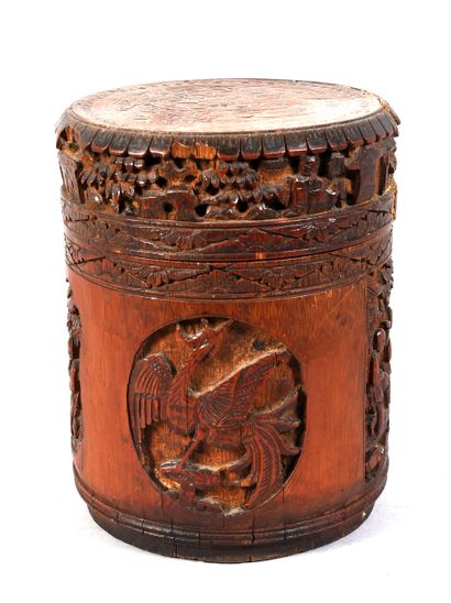 CHINA - Early 20th century
Round bamboo box...