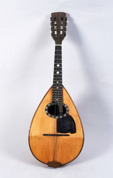 Mandoline romaine de EMANUELE Egildo de 1916...