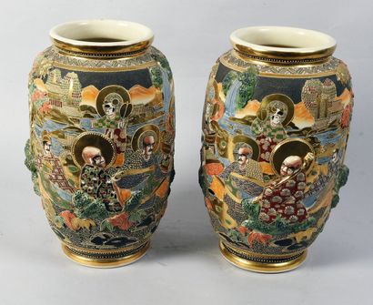 JAPAN, 20th century
Pair of porcelain Satsuma...