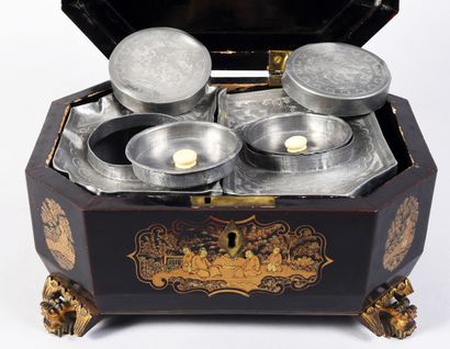 JAPAN - 19th century 
Lacquer tea caddy with...