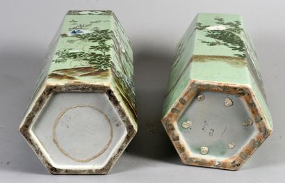 Pair of Chinese porcelain umbrella stands...