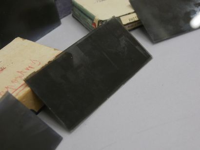 Important lot of stereoscopic plates depicting...