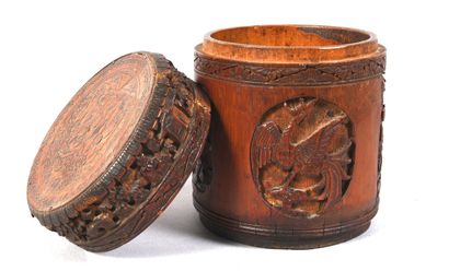 CHINA - Early 20th century
Round bamboo box...