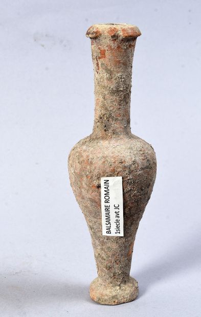 Balsamaire on circular foot 
Terracotta,...