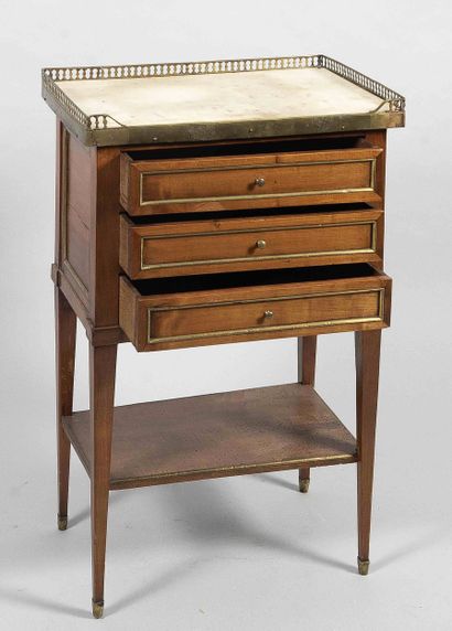 Quadrangular-shaped chiffonière table in...