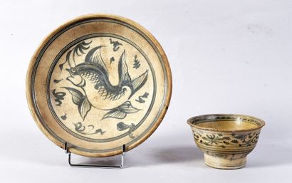 VIETNAM - 15th / 16th century
Stoneware bowl...