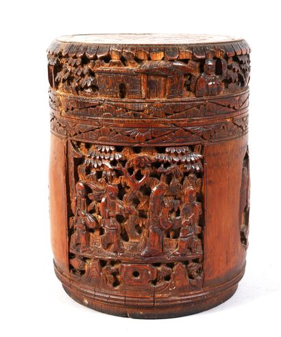CHINA - Early 20th century
Round bamboo box...