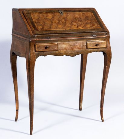 Small sloping desk in veneer and cube marquetry...