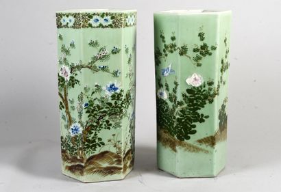 Pair of Chinese porcelain umbrella stands...