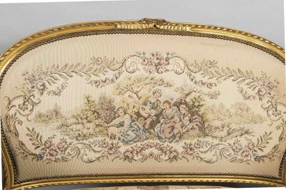 Partie de salon de style Louis XVI en bois...