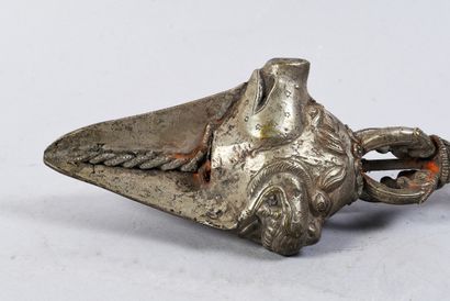 TIBET - 20th century
Large metal phurbu,...