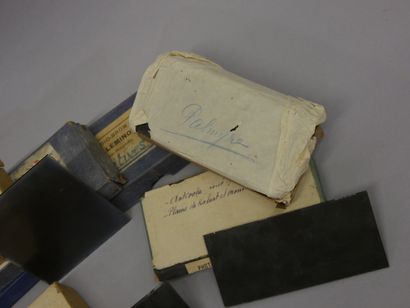 Important lot of stereoscopic plates depicting...