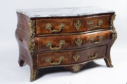 Curved chest of drawers in wood and violet...