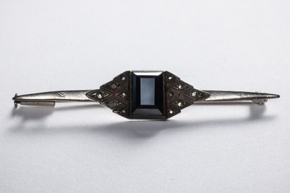 Silver (800 thousandths) barrette brooch...