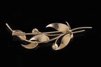 Foliage brooch with amati finish adorned...