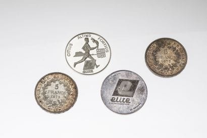 4 silver pieces 
Weight : 99 gr.