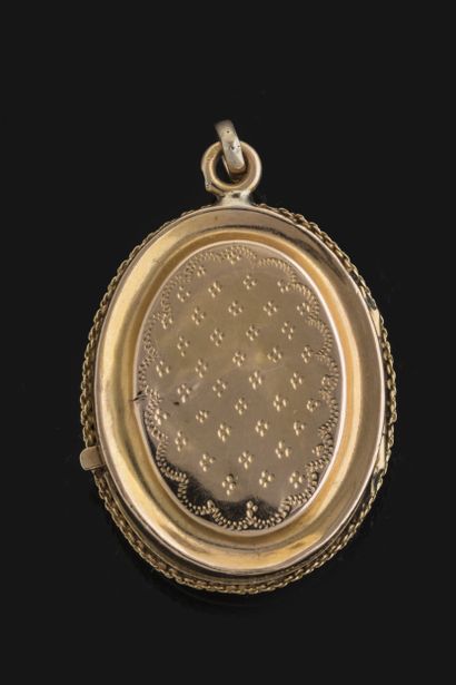Opening souvenir pendant in yellow gold (750...