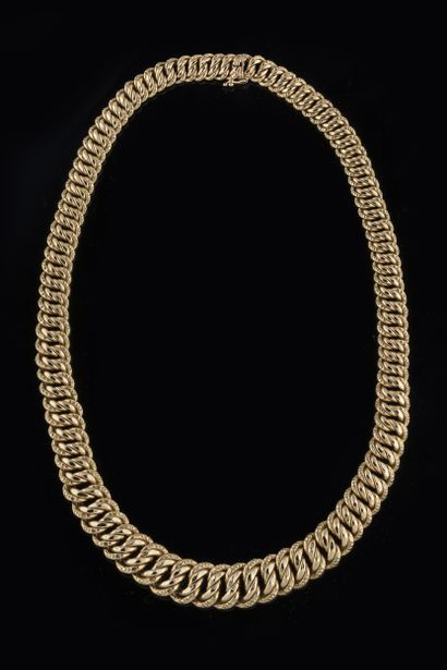 Large drop necklace in 