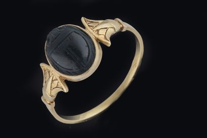 Yellow gold (750 thousandths) scarab ring...