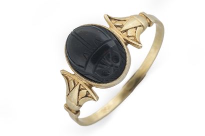 Yellow gold (750 thousandths) scarab ring...