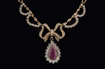 Drapery necklace set with brilliant-cut diamonds...