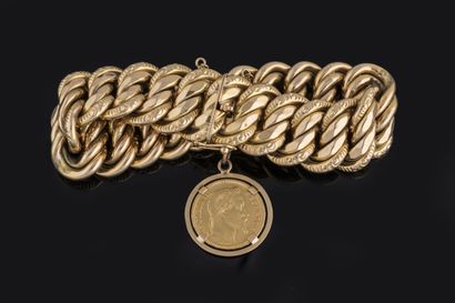 Large American link bracelet in yellow gold...