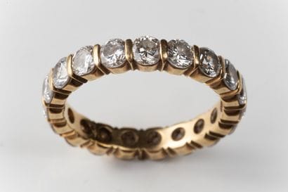 Wedding band in yellow gold (750 thousandths)...
