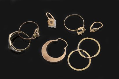 Accidental jewelry set in yellow gold (750...