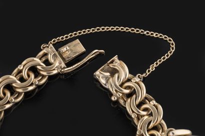 Yellow gold (750 thousandths) bracelet adorned...