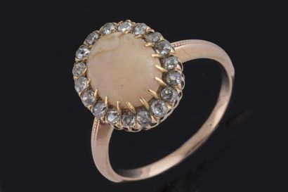 Antique yellow gold (750 thousandths) pompadour...