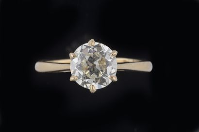 Yellow gold (750 thousandths) solitaire ring...