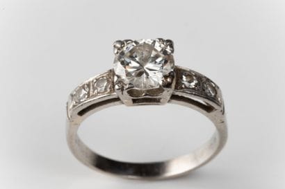 Early 20th century solitaire ring in platinum...