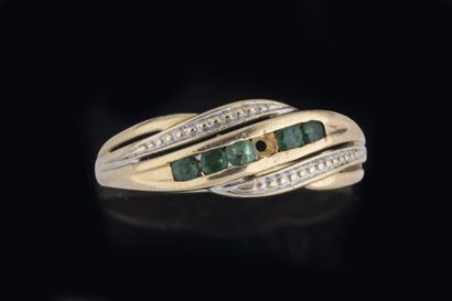 Yellow gold (750 thousandths) two-tone ring...