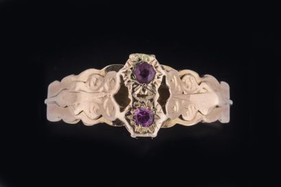 Bague ancienne en or jaune (750 millièmes)...